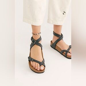 Birkenstock Yara Oiled Black Leather Toe Ring Sandal
